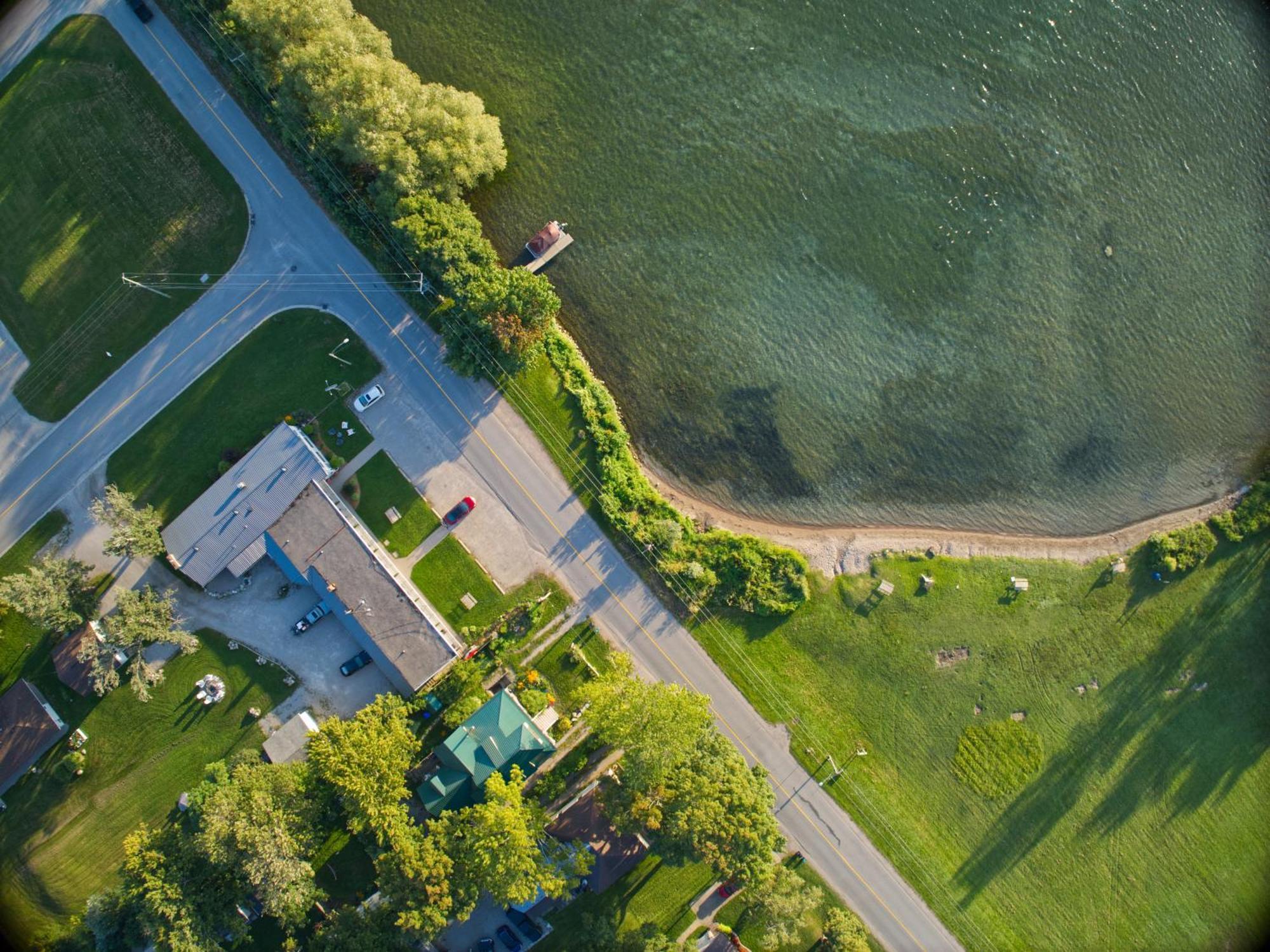Lakeside Inn Орілья Екстер'єр фото